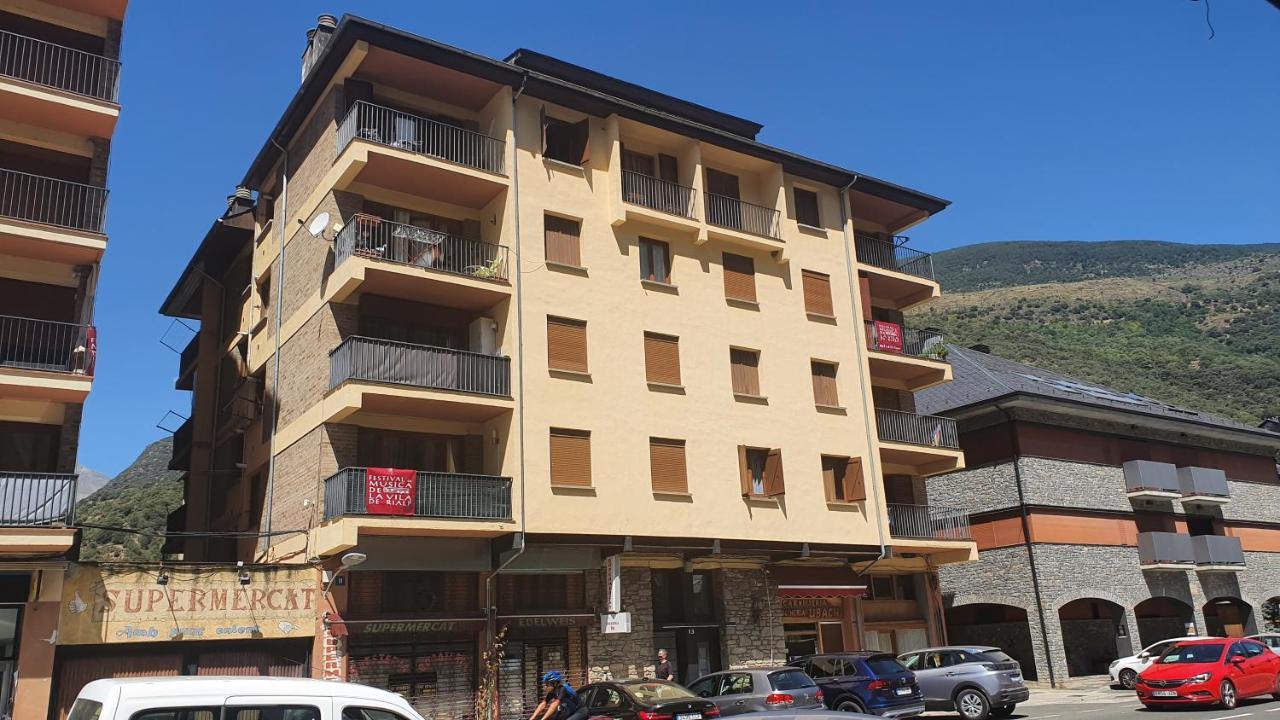 Xia Apartaments Con Acceso A Piscina Rialp Εξωτερικό φωτογραφία