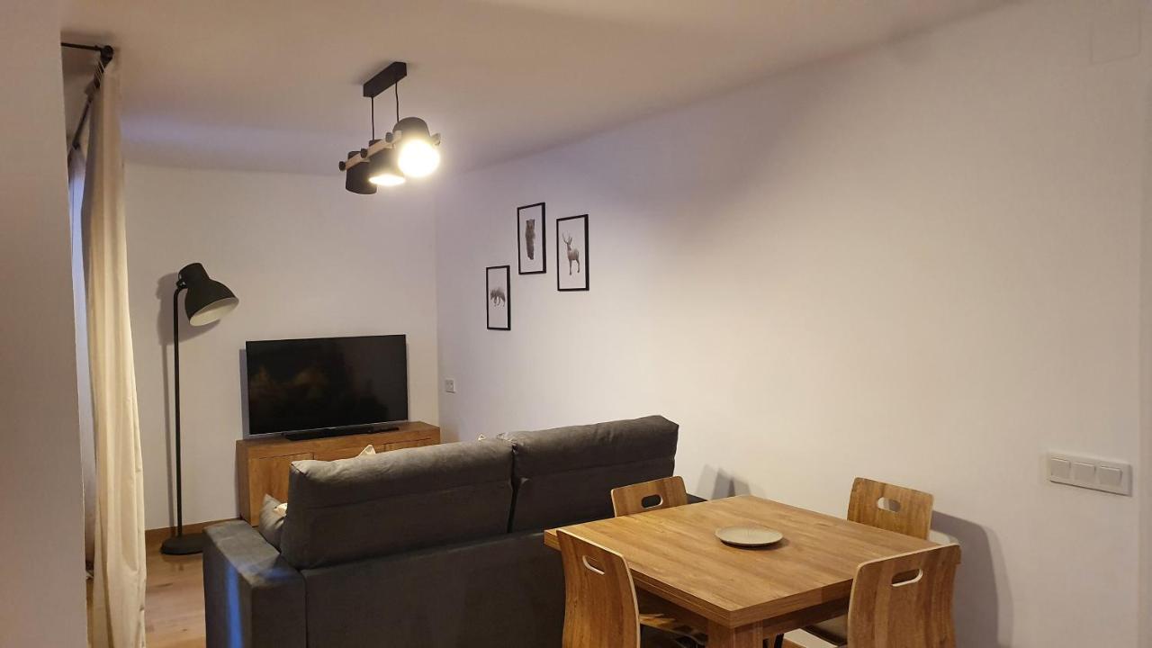 Xia Apartaments Con Acceso A Piscina Rialp Εξωτερικό φωτογραφία